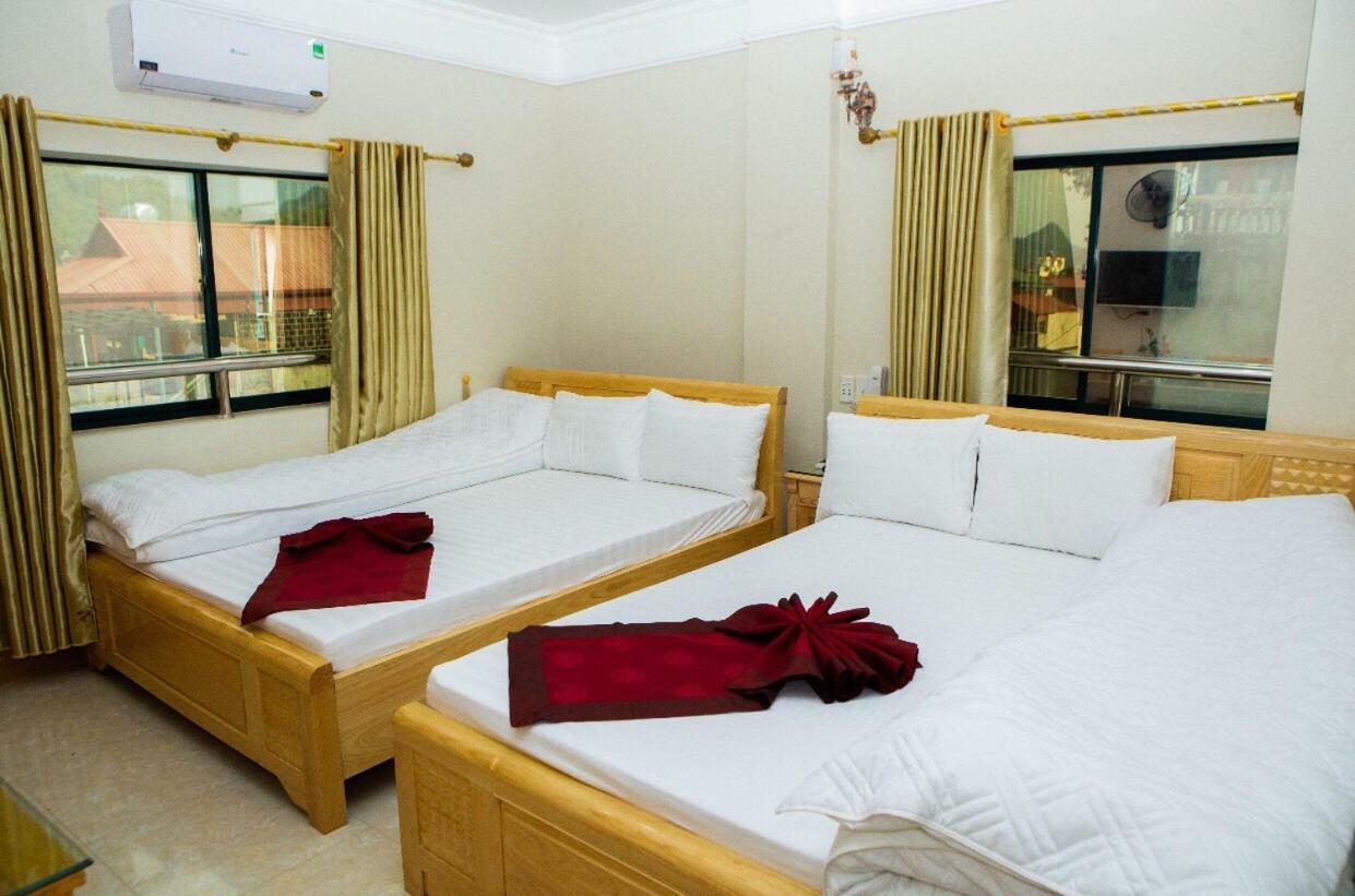 Phong Lan Hotel Son La Exteriör bild